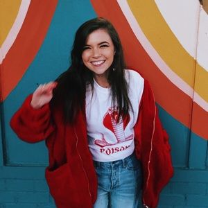 Meet your Posher, Lexie